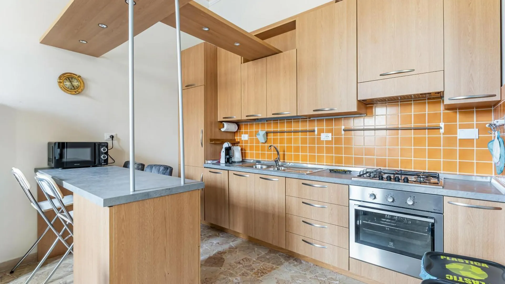 Bright Apartment With Private Garden And Balcony Florence