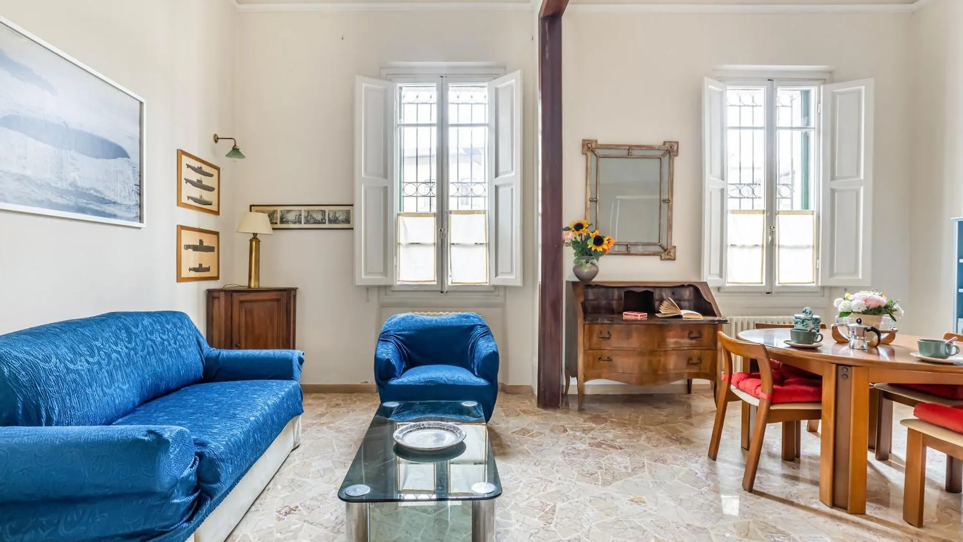 Contatti di Bright Apartment With Private Garden And Balcony